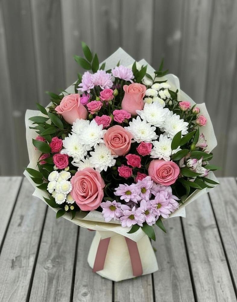 Букет цветов из: Альстромерии, Гвоздики, Розы и Хризантемы в Ерново