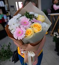 Букет цветов из:  Герберы, Розы и Хризантемы в Ерново