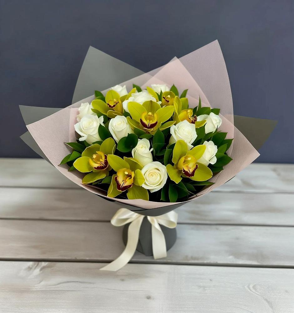 Букет цветов из: Орхидеи и Розы в Ерново